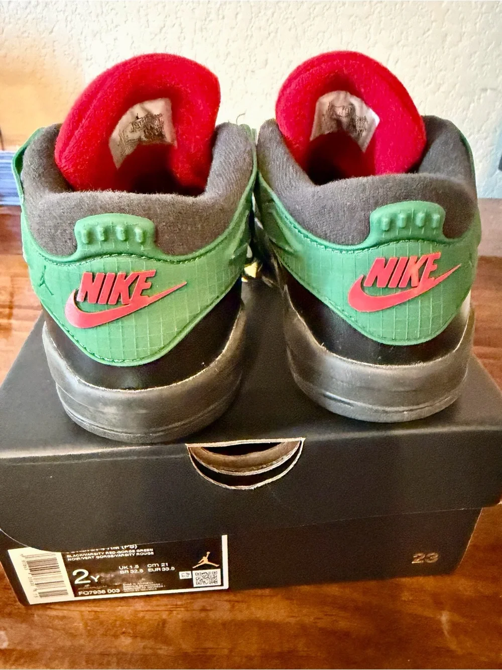 Jordan 4 RM Boys' Black & Green Jumpman Sneakers